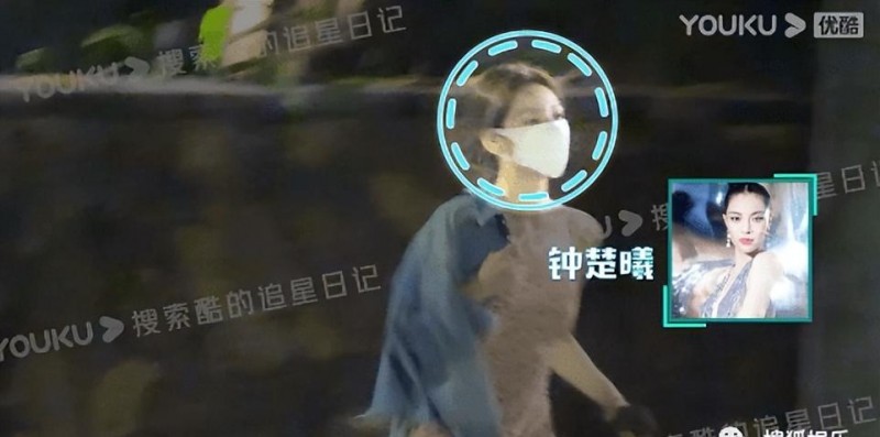张云龙女朋友是谁（钟楚曦张云龙深夜海边玩水）