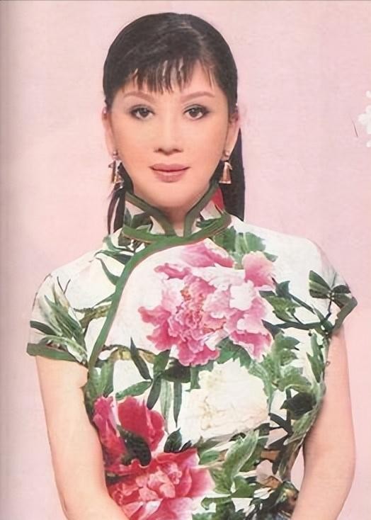 中国最漂亮女生第一名（她被誉为中国第一美妇）
