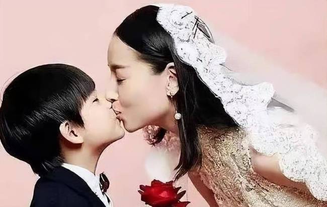 潘粤明采访中谈儿子 谈及前妻表示感谢，两人终世纪和解