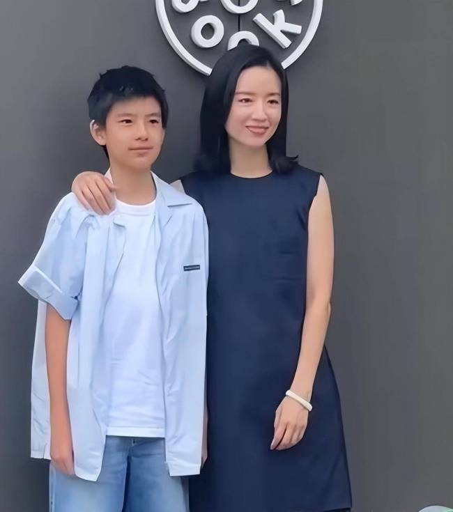 潘粤明采访中谈儿子 谈及前妻表示感谢，两人终世纪和解