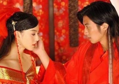 ​花无缺铁心兰成亲第几章