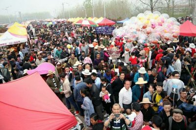 ​800多年节会传承不息——新洲旧街古镇花朝节为何引来十万游客
