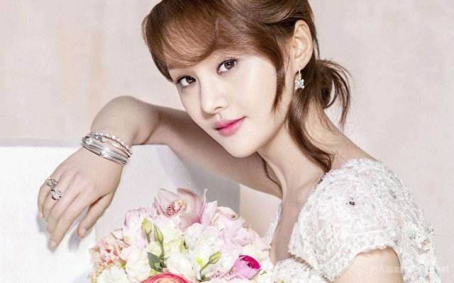 郑爽哄张恒被拒爽爸被气哭 终于知道郑爽为什么和张恒在一起了