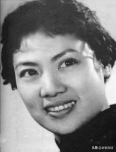 ​姐姐是秦怡，女婿是汪嘉伟，演员秦文去世后遗体无偿捐给医院