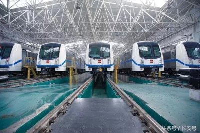 ​今天起，西安地铁执行新运营时刻表！上班路上更省时！