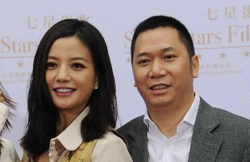 赵薇因为什么离的婚(昔日恩爱的模范夫妻为何频传婚变)