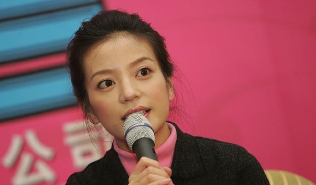 赵薇因为什么离的婚(昔日恩爱的模范夫妻为何频传婚变)