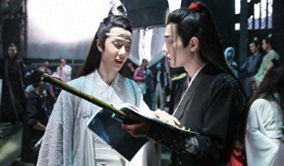 ​肖战爱请客被叫战总，高泰宇因王一博叫战哥？调侃二人获正主回应