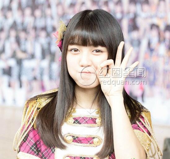 易嘉爱为什么叫守年 易嘉爱还在上学吗