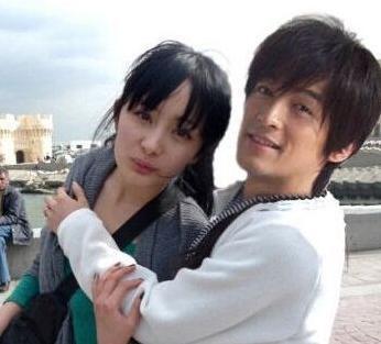 胡歌为啥处处维护杨幂天涯扒皮因为喜欢?杨幂见到胡歌哭了有故事?