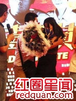 杨童舒老公是谁个人资料简历 杨童舒老公家庭背景很有钱吗