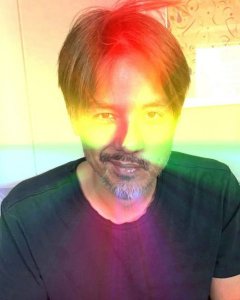 ​罕见发糖！舒淇晒冯德伦帅照自言很孤独 撒娇甜喊：老公滚了