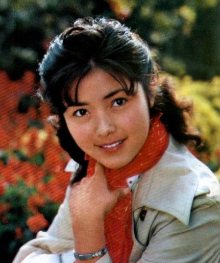 老电影红牡丹姜黎黎主演(旧影漂亮的红牡丹)(24)