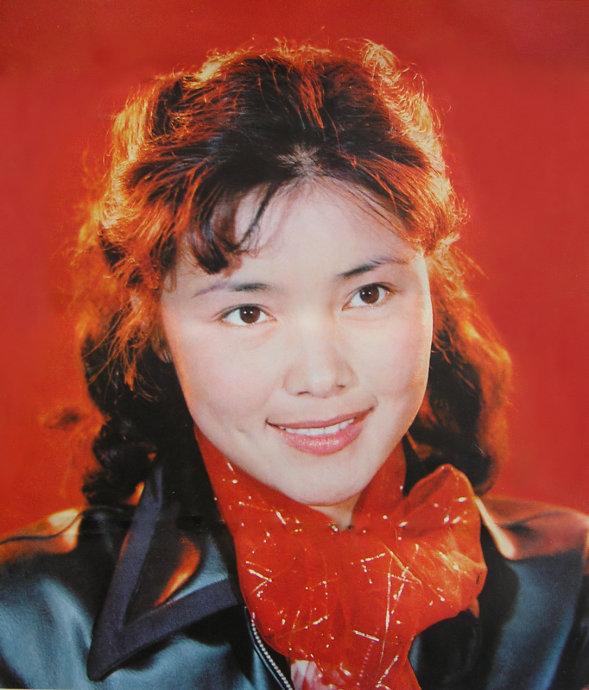 老电影红牡丹姜黎黎主演(旧影漂亮的红牡丹)(66)