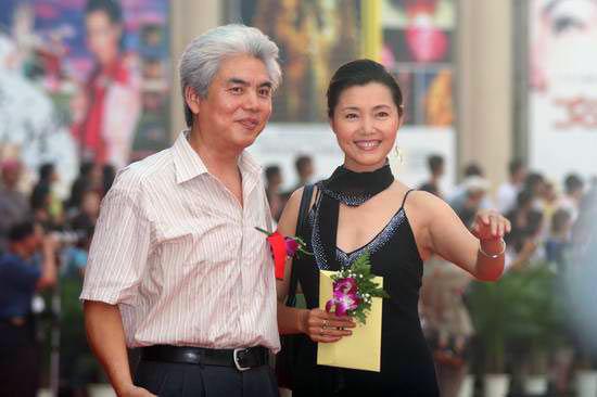 老电影红牡丹姜黎黎主演(旧影漂亮的红牡丹)(63)