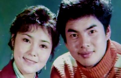 老电影红牡丹姜黎黎主演(旧影漂亮的红牡丹)(68)
