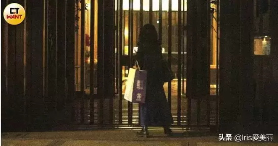 阿信女朋友不是蔡依林是谁（）