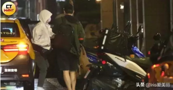 阿信女朋友不是蔡依林是谁（）