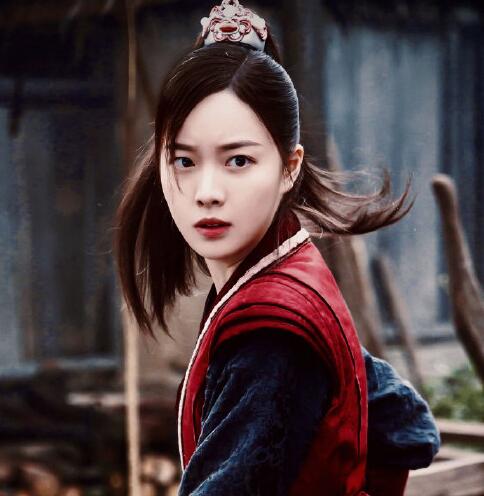 御赐小仵作冷月为什么叫公主姑母