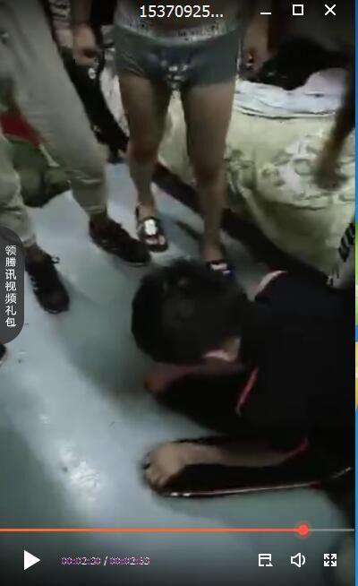 15岁少年遭4名学生围殴致死（一名少年在宿舍被六人围殴）(1)