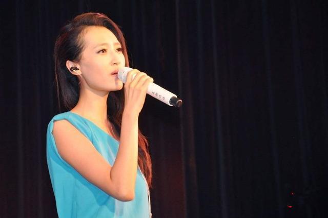昔日快女冠军做微商，曾抑郁自杀！这届的快乐女声一个比一个惨