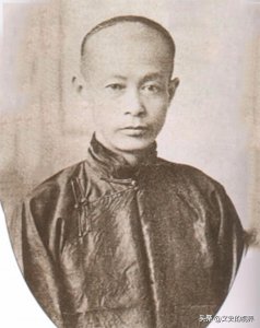 ​清朝海军总司令萨镇冰：建国任副国级，得知志愿军胜利，老泪纵横
