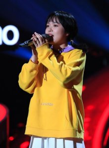 ​一个是“努尔哈赤后人”，一个来自“浙音明星班”，这届好声音很有故事