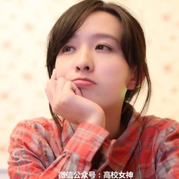 《一站到底》女神晁雪薇,真正的漂亮知性女生!