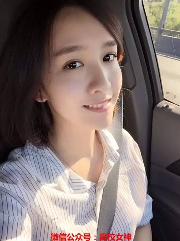 《一站到底》女神晁雪薇,真正的漂亮知性女生!