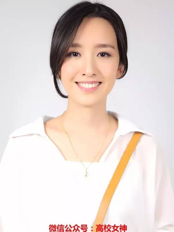 《一站到底》女神晁雪薇,真正的漂亮知性女生!