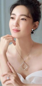 ​王丽坤身材唯美写真集