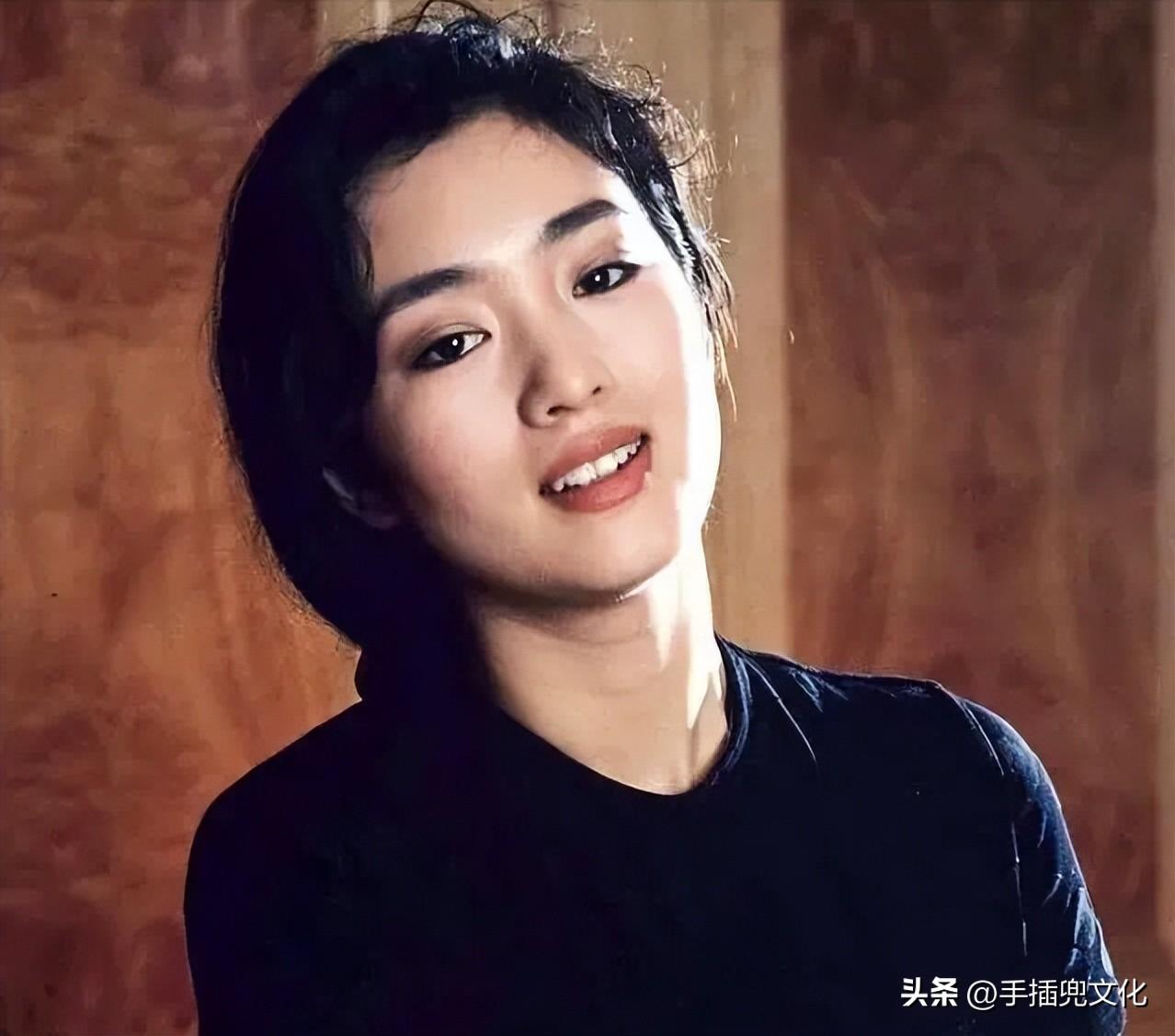 巩俐的感情经历有多起伏？为何最终选择嫁给70岁法国老头