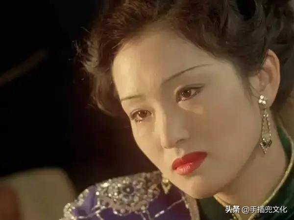 巩俐的感情经历有多起伏？为何最终选择嫁给70岁法国老头