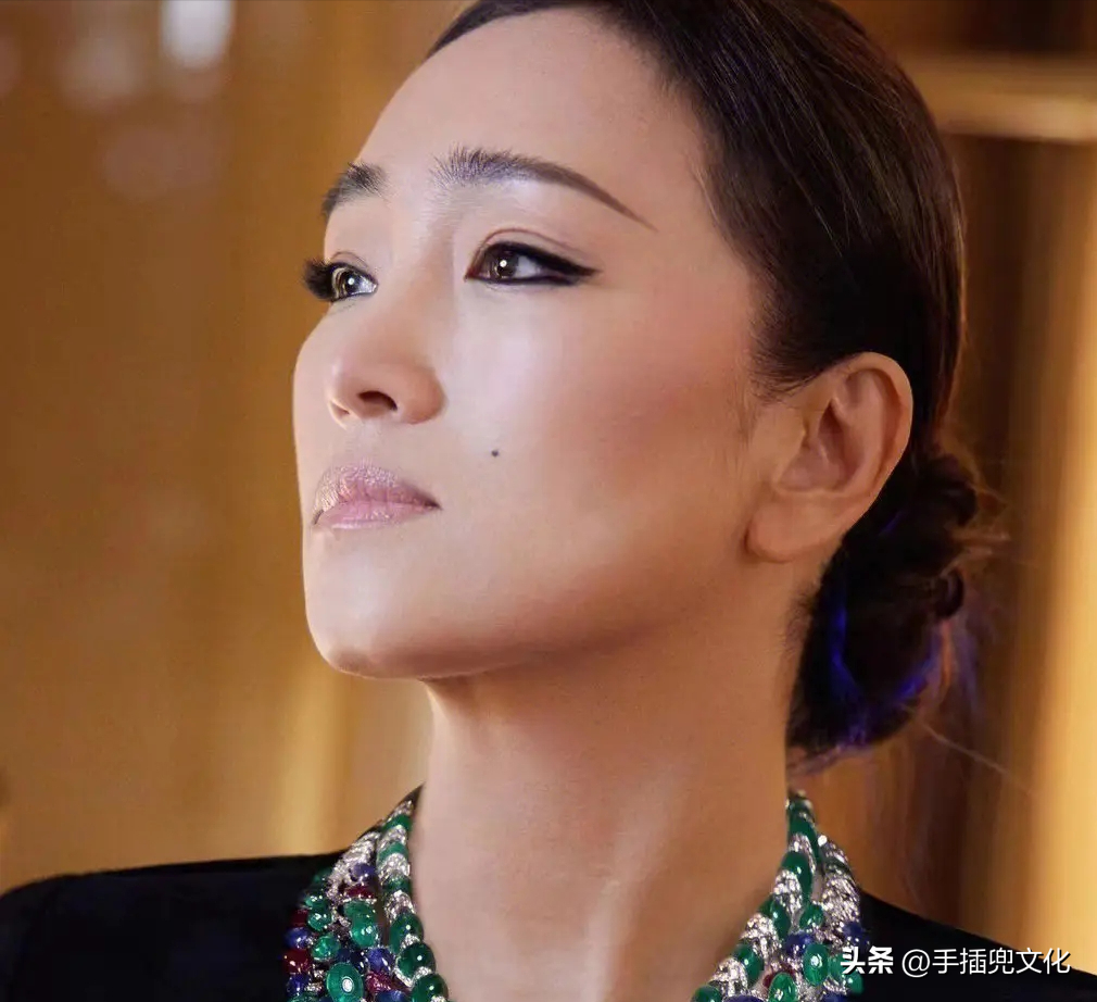 巩俐的感情经历有多起伏？为何最终选择嫁给70岁法国老头