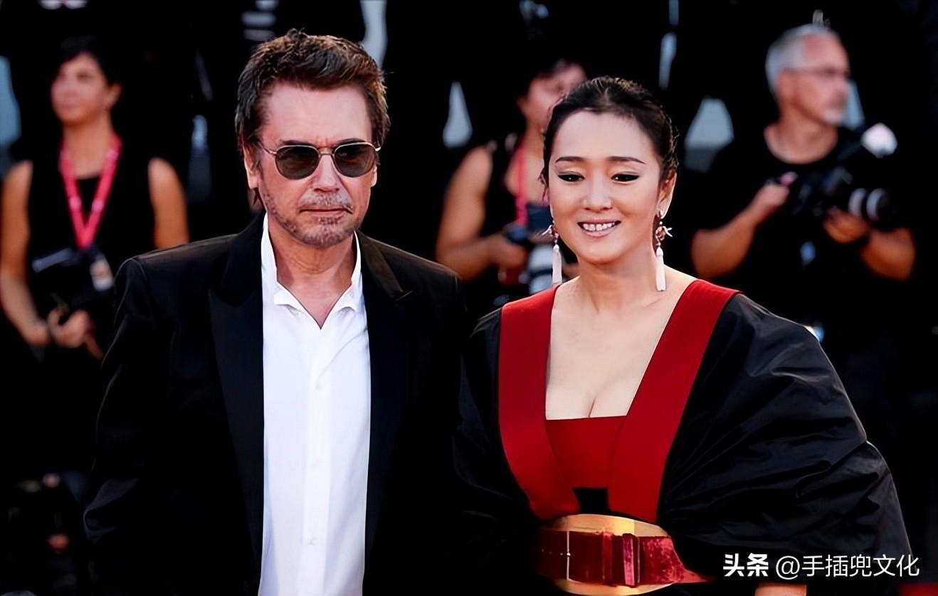 巩俐的感情经历有多起伏？为何最终选择嫁给70岁法国老头