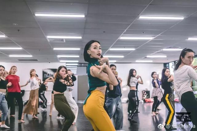 这就是街舞第二季所有女生名单（就是街舞2女神盘点）(3)