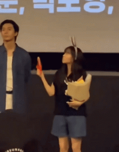 ​韩国这是啥宣传路子啊？朴叙俊拒绝戴发箍