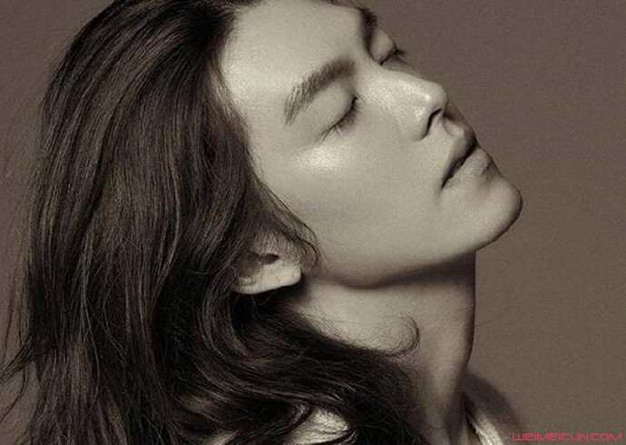 金宇彬复出画报什么样子