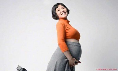 ​谢依霖晒二胎孕肚 hole住姐微博自曝迅速怀上二胎原因