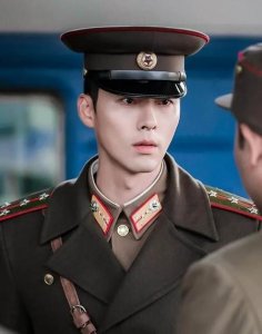 ​宋慧乔玄彬复合韩国有消息吗(男生哭着求复合可以给机会吗)