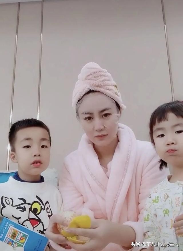 赵本山成名后抛弃的女人（赵本山力捧的5位女星现状）(29)