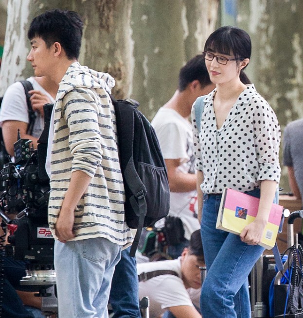 蒋雯丽和黄轩怎么回事（黄轩靠与蒋雯丽传绯闻上位）