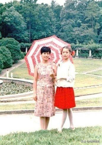 海清的老公是谁(42岁媳妇专业户海清，低调嫁给高中同学，如今一家三口很幸福)