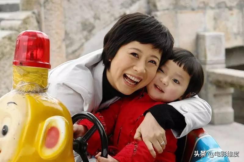 海清的老公是谁(42岁媳妇专业户海清，低调嫁给高中同学，如今一家三口很幸福)