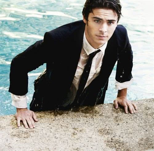 扎克·埃夫隆个人资料写真作品