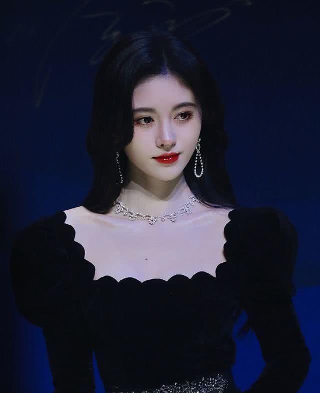 双胞胎明星姐妹叫什么(双胞胎姐妹叫什么名字) 双胞胎 明星姐妹 第2张 双胞胎明星姐妹叫什么(双胞胎姐妹叫什么名字) 双胞胎 明星姐妹 第2张