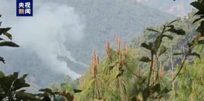 ​云南临沧山火复燃，火情尚未得到控制，当地政府