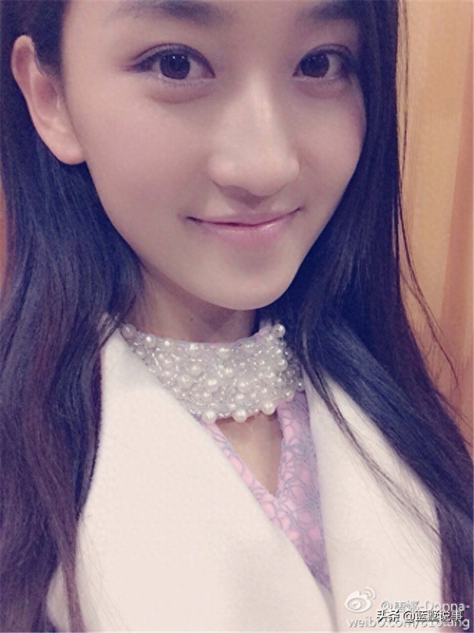 《乡村爱情》小李老师唐艺兮的戏里戏外，一个率真美丽的女孩