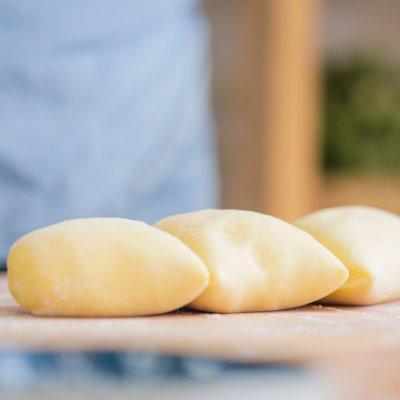 葱花饼的8种做法(简易葱油饼)(8)