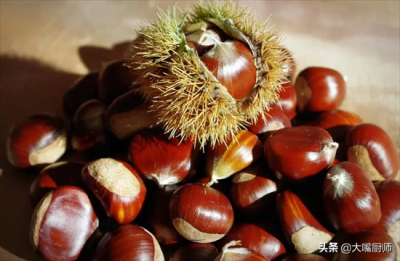 ​板栗的正确剥法，5秒剥一个，实用
